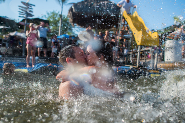 Wedding Photo in Water