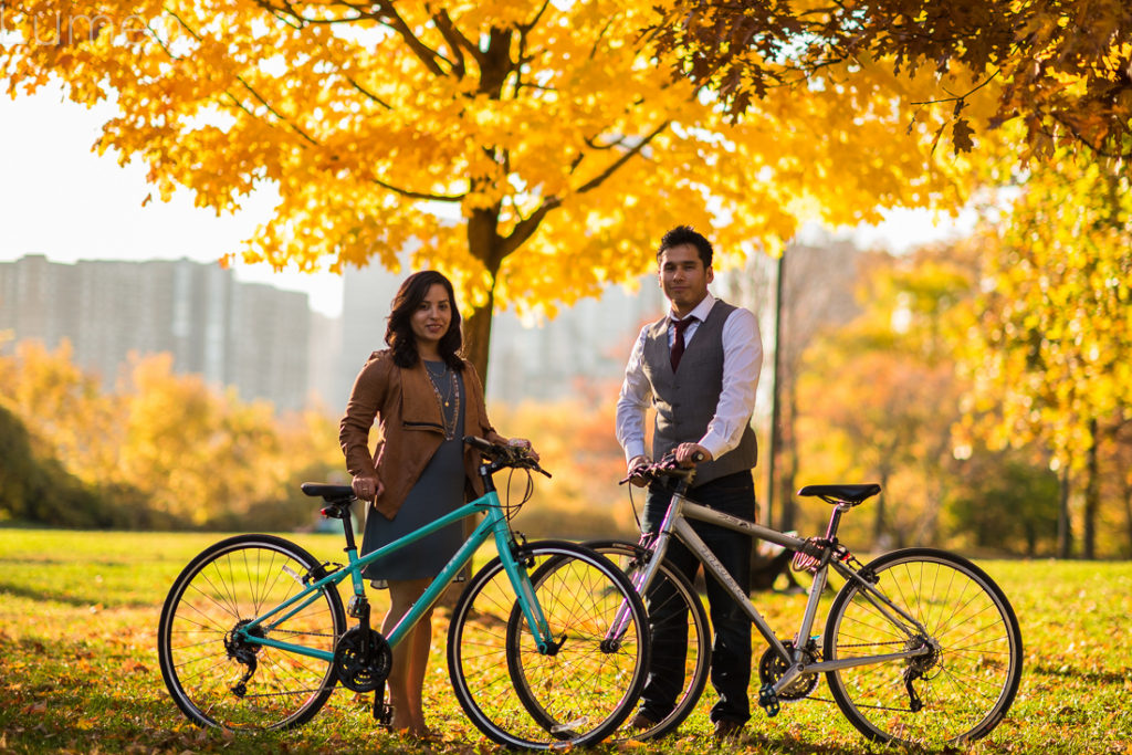 lumen photography, stone arch bridge engagement photos, minneapolis, minnesota, runyon, biking engagement photos, adventurous