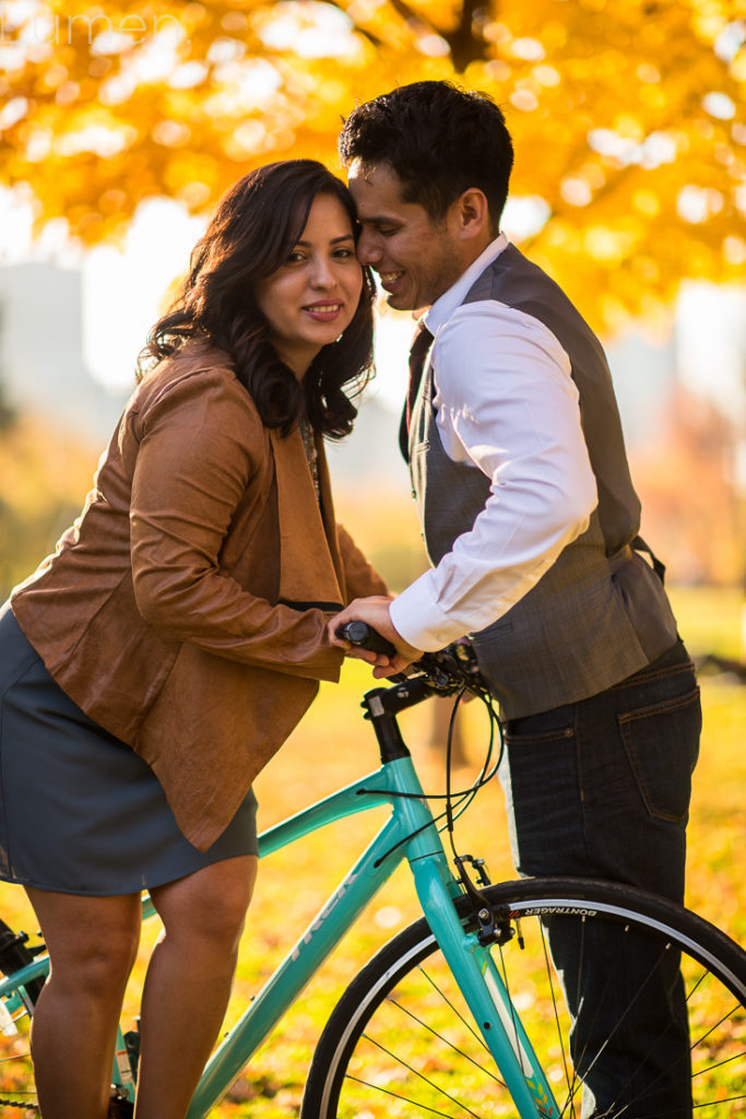 lumen photography, stone arch bridge engagement photos, minneapolis, minnesota, runyon, biking engagement photos, adventurous