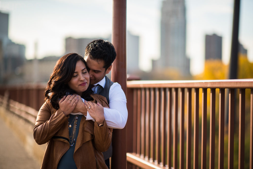 lumen photography, stone arch bridge engagement photos, minneapolis, minnesota, runyon, biking engagement photos, adventurous