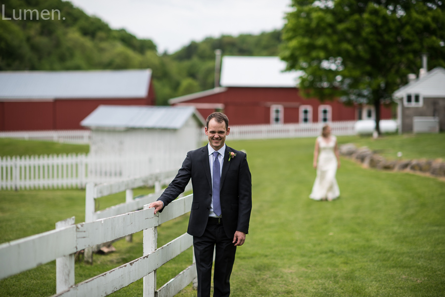 lumen photography, adventurous, country pleasures wedding photos, country pleasures bed and breakfast, wisconsin, country pleasures barn wedding, cashton, farm, minneapolis wedding photography