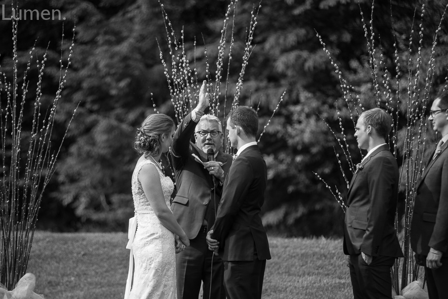 lumen photography, adventurous, country pleasures wedding photos, country pleasures bed and breakfast, wisconsin, country pleasures barn wedding, cashton, farm, minneapolis wedding photography