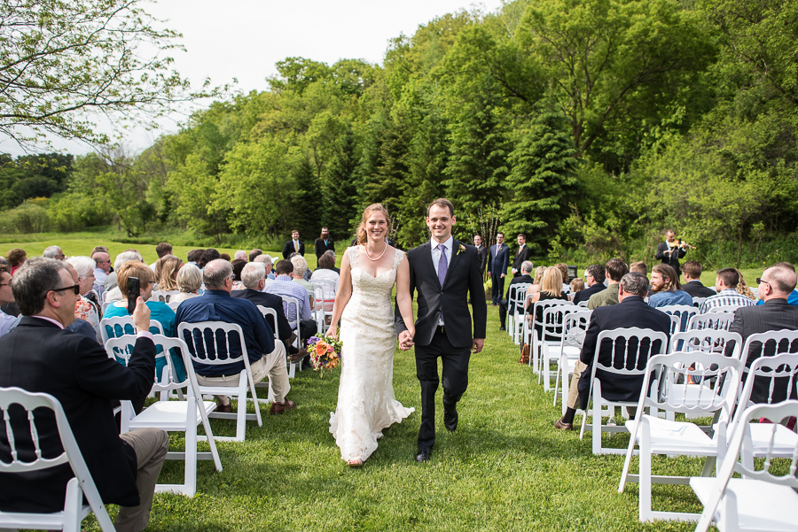 lumen photography, adventurous, country pleasures wedding photos, country pleasures bed and breakfast, wisconsin, country pleasures barn wedding, cashton, farm, minneapolis wedding photography